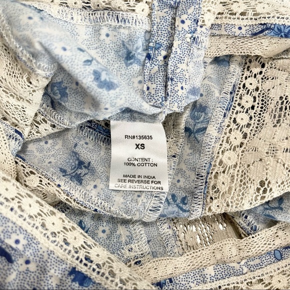 ♦️SOLD♦️Anthropologie Love Sam Antoinette Cropped Floral Lace Top - Picture 16 of 16
